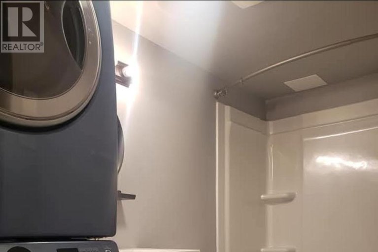 29084025/726-cummings-avenue/castle-heightsrideau-high/ottawa/ontario/K1K2L1_28