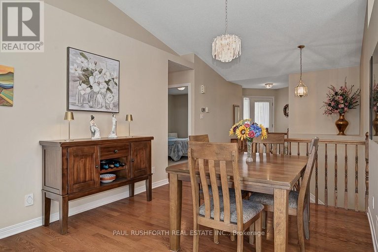 29468435/47-peregrine-crescent/bridlewood/ottawa/ontario/K2M2T2_9