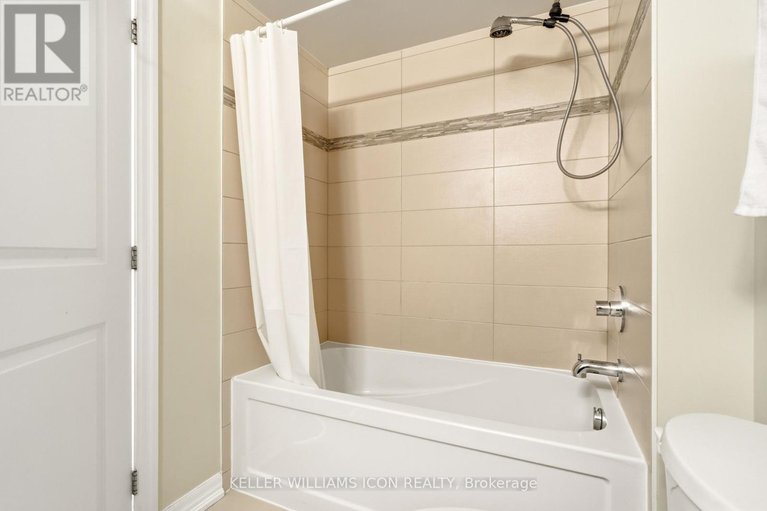 29504895/1301-195-besserer-street/sandy-hill/ottawa/ontario/K1N0B6_27