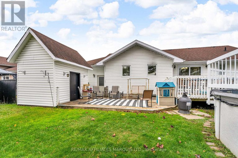 29072525/17-napier-street/ingleside/south-stormont/ontario/K0C1M0_34