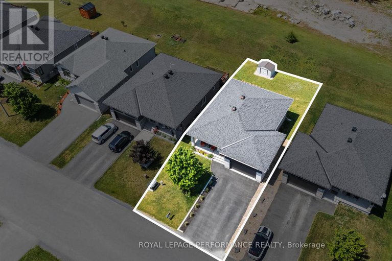 28773553/5-matheson-street/north-stormont-finch-twp/north-stormont/ontario/K0A1R0_5