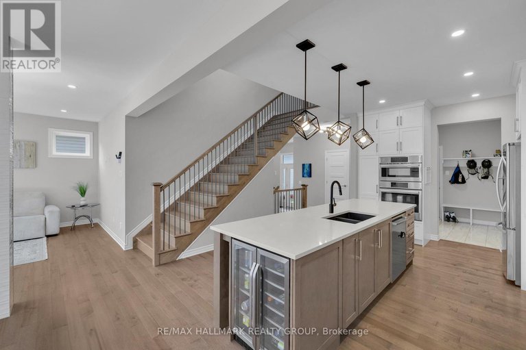 28498847/215-blackhorse-drive/north-grenville-twp-kemptville-south/north-grenville/ontario/K0G1J0_9