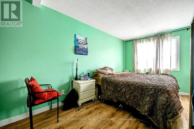 27977146/33-corley-private/heron-gateindustrial-park/ottawa/ontario/K1V8T7_7