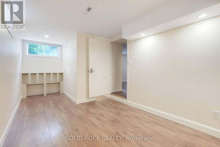 28538691/1135-maybank-street/parkway-park/ottawa/ontario/K2C2W7_33