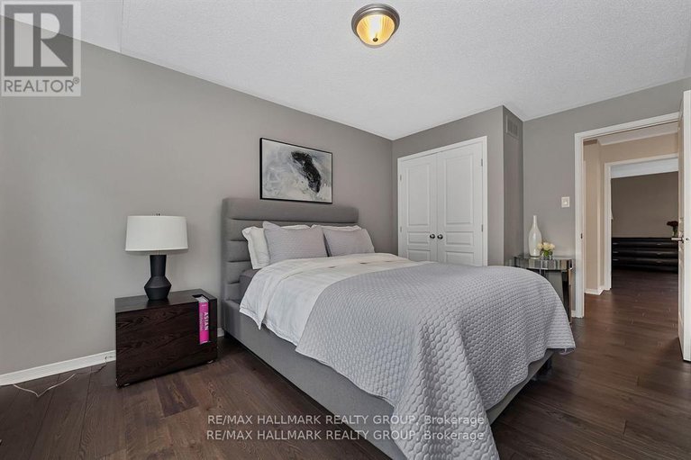 28798705/137-stedman-street/blossom-parkkemp-parkfindlay-creek/ottawa/ontario/K1T0B4_24