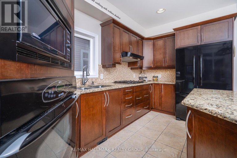 28553258/203-black-sage-crescent/riverside-southgloucester-glen/ottawa/ontario/K1V2J7_12