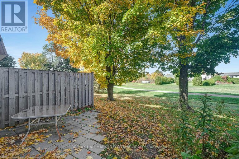 29000781/28-2-bertona-street/manordale/ottawa/ontario/K2G0W2_28