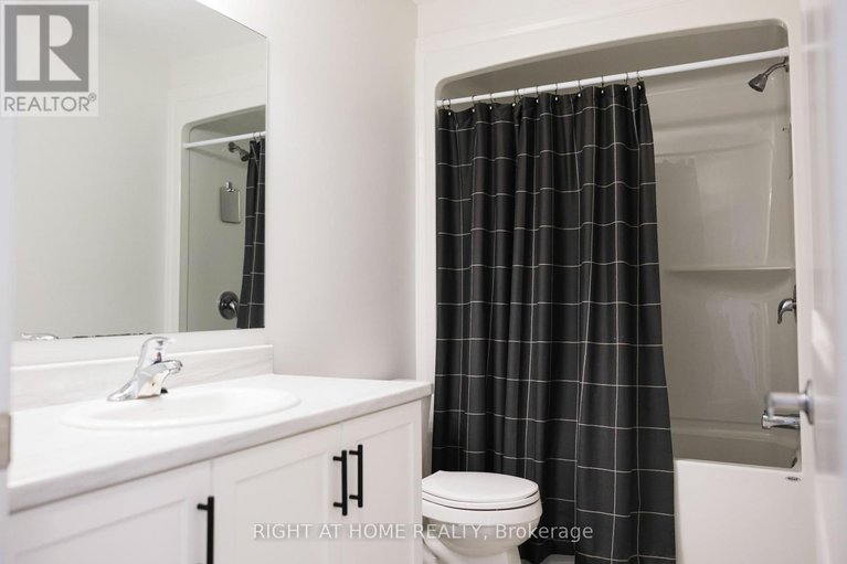 28657224/219-owen-lucas-street/mcnabbraeside-twps/mcnabbraeside/ontario/K7S3G8_12