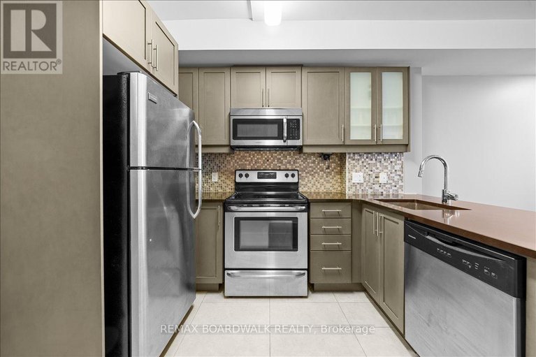 29646330/2107-242-rideau-street/sandy-hill/ottawa/ontario/K1N0B7_7