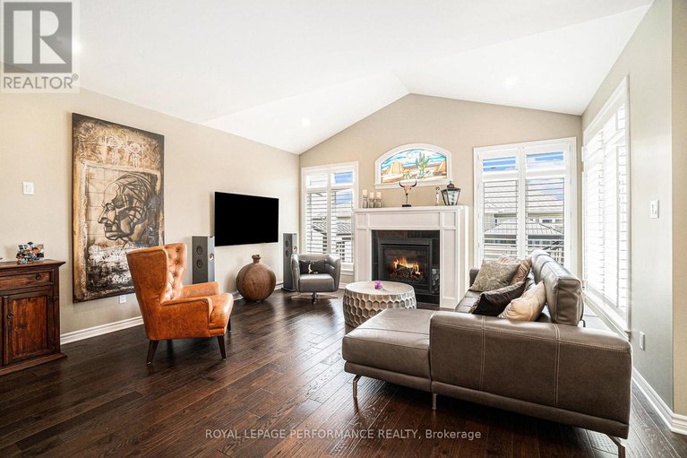 28336661/82-kayenta-street/remainder-of-stittsville-area/ottawa/ontario/K2S2K7_18