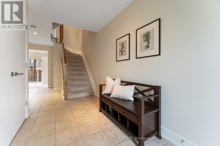 28873481/330-boudreau-street/vanier/ottawa/ontario/K1L0A7_4