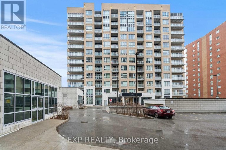 29557757/1006-330-titan-private/borden-farmstewart-farmcarleton-heightsparkwood-hills/ottawa/ontario/K2G1G3_1