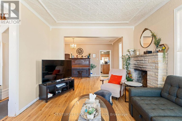 28657230/453-may-street/winchester/north-dundas/ontario/K0C2K0_6