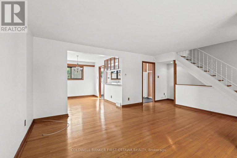 28793444/1788-ernest-avenue/mckellar-heights/ottawa/ontario/K2A1M1_14