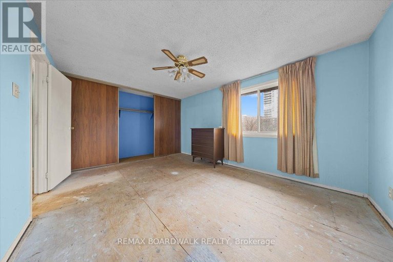 29597004/1456-murdock-gate/cyrville/ottawa/ontario/K1J8R5_20