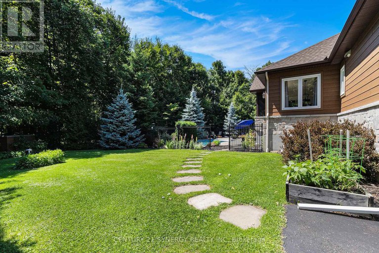 28593734/2365-stoney-lane/cumberland-ridge/ottawa/ontario/K4C1B9_37
