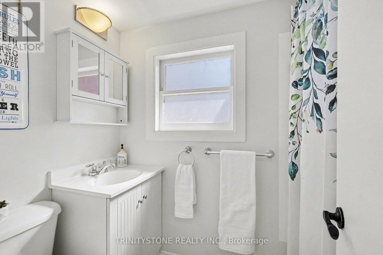 29665425/321-albert-street/arnprior/arnprior/ontario/K7S2M8_22