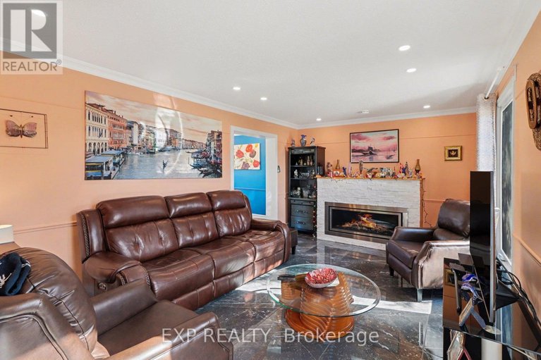 29541777/2332-ogilvie-road/beacon-hill-north/ottawa/ontario/K1J7N6_8