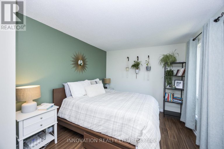 28478550/44-35-bering-court/katimavik/ottawa/ontario/K2L2B8_28