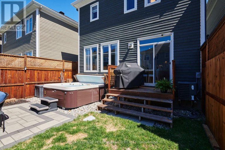 29669751/281-meynell-road/goulbourn-twp-from-franktown-rdsouth-to-rideau/ottawa/ontario/K0A2Z0_31