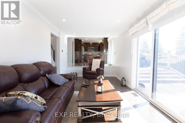 29593883/1534-rosebella-avenue/blossom-parkkemp-parkfindlay-creek/ottawa/ontario/K1T1E8_7