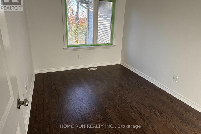 29275896/1016-eider-street/riverside-southgloucester-glen/ottawa/ontario/K4M1B2_20