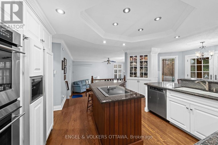 29626257/19-kimmins-court/beaverbrook/ottawa/ontario/K2K2M4_10