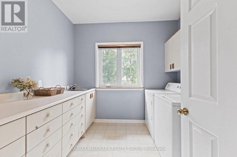 28835565/1103-rideau-bend-crescent/manotick-east-to-manotick-station/ottawa/ontario/K4M1B6_18