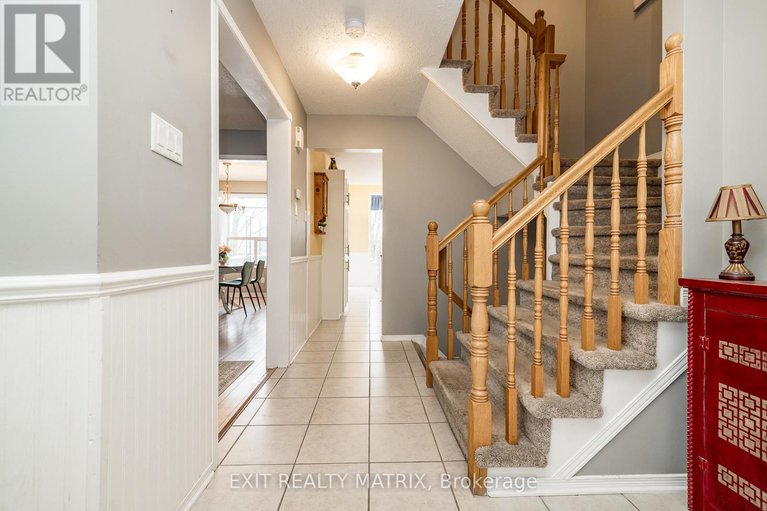 29134318/125-whalings-circle-n/stittsville-central/ottawa/ontario/K2S1S4_6