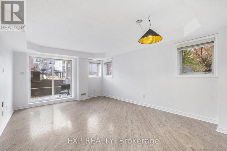 29104978/2-305-cresthaven-drive/barrhaven-east/ottawa/ontario/K2G4R5_5