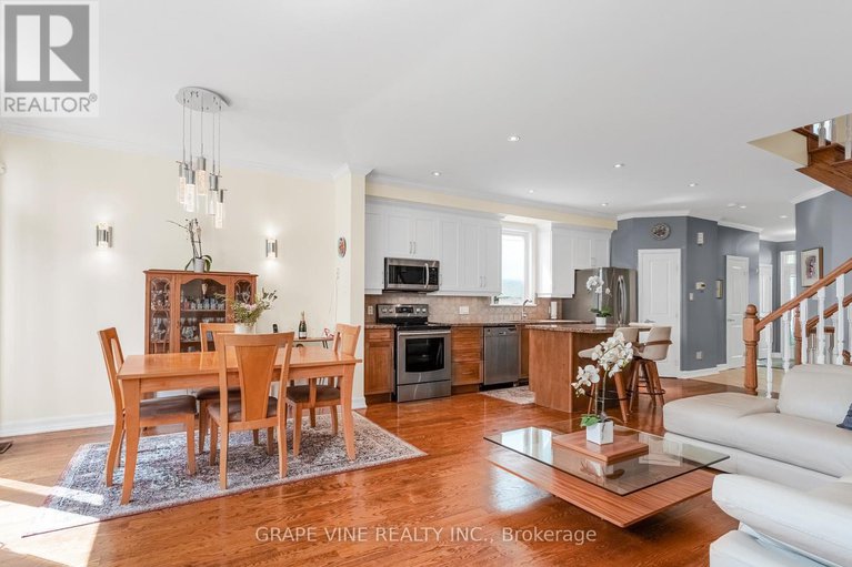 28366149/709-melbourne-avenue/laurentianview/ottawa/ontario/K2A1X4_19