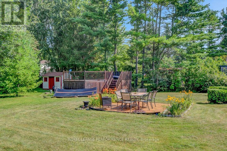 28805867/124-des-pins-street/village-of-russell/russell/ontario/K4R1C5_47