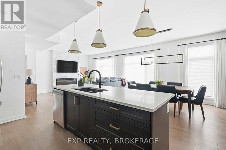 29133391/59-cherry-blossom-private/redwood-park/ottawa/ontario/K2H0C4_18