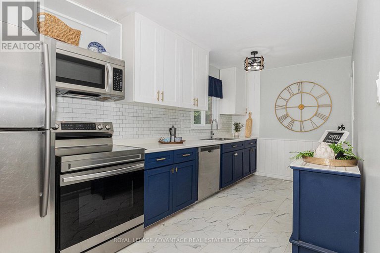 28608040/136-stamford-drive/drummond-n-elmsley-drummond-twp/drummondnorth-elmsley/ontario/K7H1A5_11