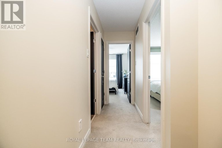 28349259/80-stockholm-private/riverside-southgloucester-glen/ottawa/ontario/K4M0G9_26