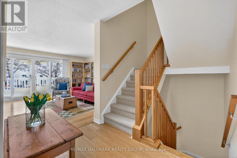 29413276/9-forsyth-lane/crystal-beach/ottawa/ontario/K2H9H1_14