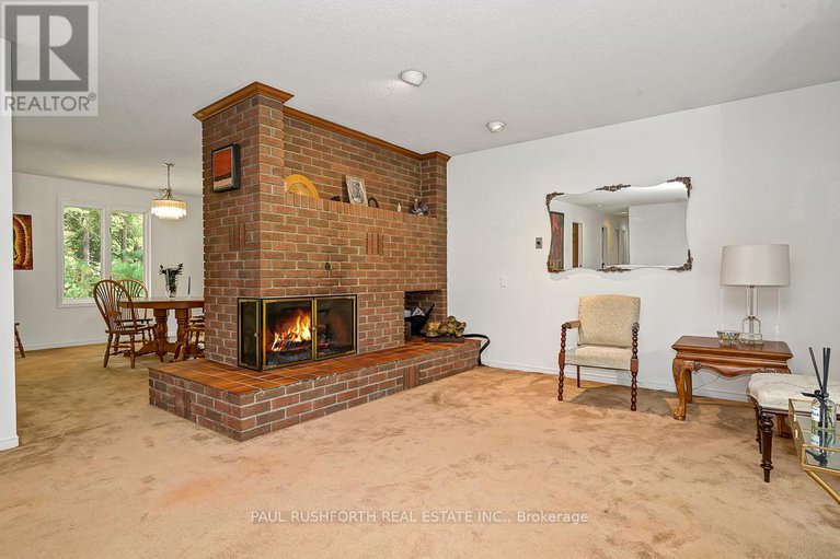28593738/136-grey-stone-drive/huntley-ward-south-west/ottawa/ontario/K0A1L0_6
