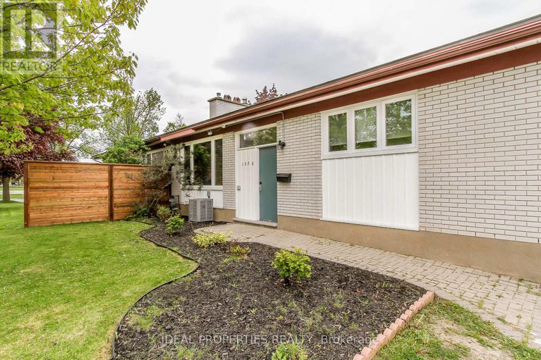 29212818/1326-tara-drive/copeland-park/ottawa/ontario/K2C0S7_3