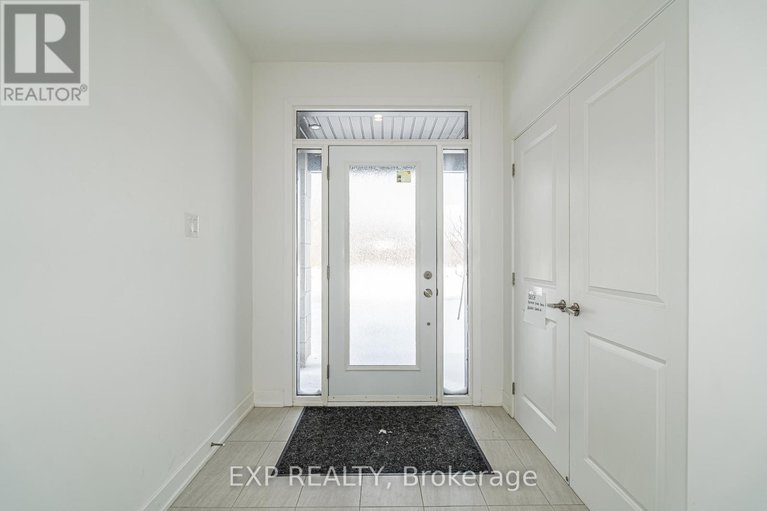 29355665/914-alvarez-lane/leitrim/ottawa/ontario/K1T0W2_2