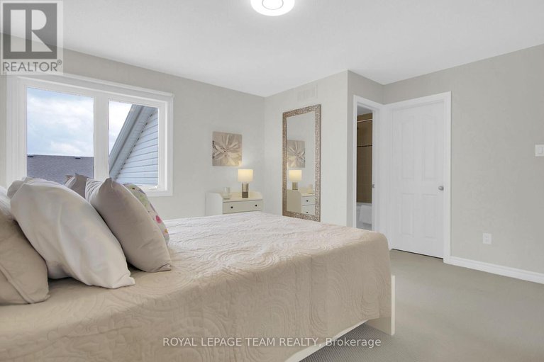 28564570/239-waymark-crescent/bridlewood/ottawa/ontario/K2M0A6_27