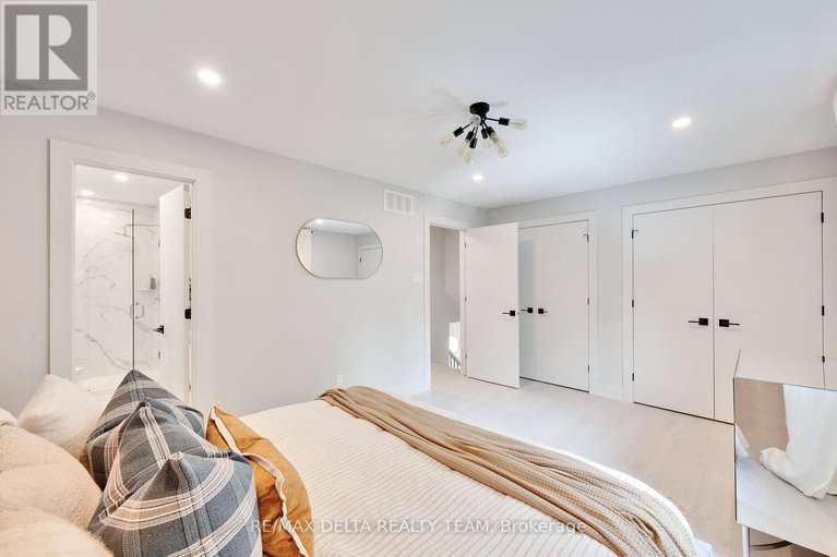 28918374/2556-gravelle-crescent/blackburn-hamlet/ottawa/ontario/K1B3A3_20
