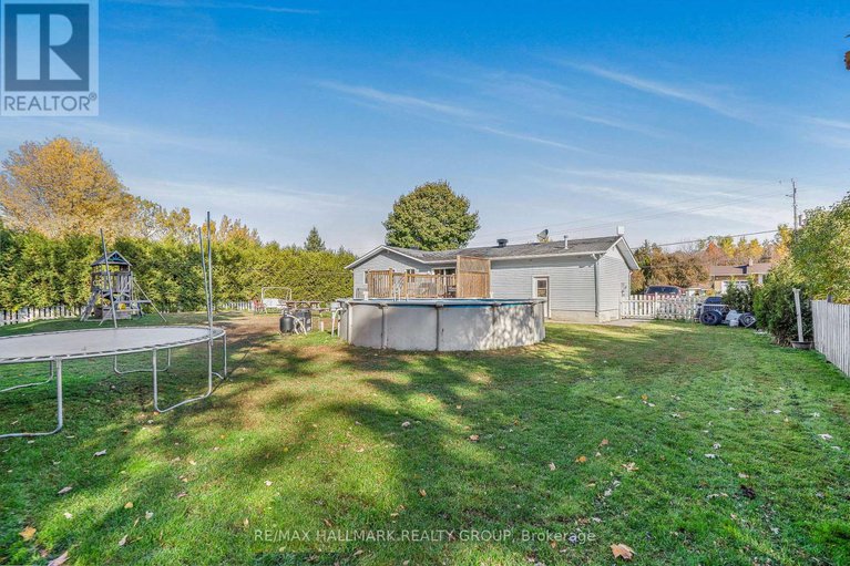 29017569/912-pattee-road-e/champlain-twp/champlain/ontario/K6A2R2_27