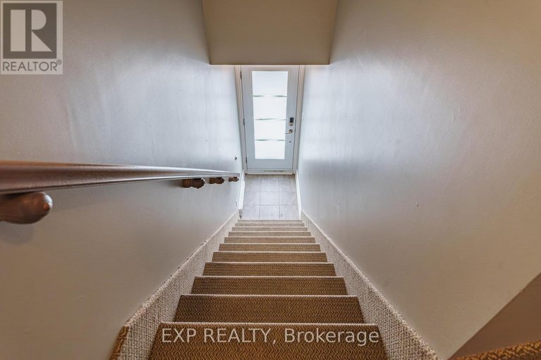 29660604/285-306-masters-lane/town-of-rockland/clarence-rockland/ontario/K4K0L3_3