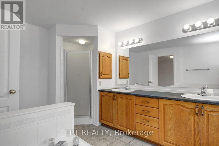 28752379/6-sandcliffe-terrace/centrepointe/ottawa/ontario/K2G5X1_26