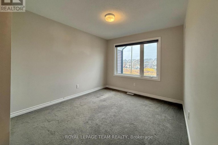 29057965/709-megrez-way-e/half-moon-bay/ottawa/ontario/K2J6S9_11