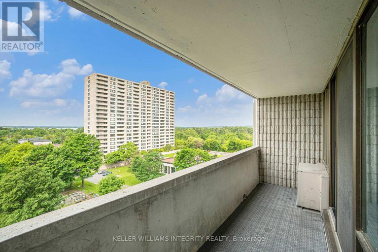 28420182/807-2625-regina-street/britannia/ottawa/ontario/K2B5W8_17