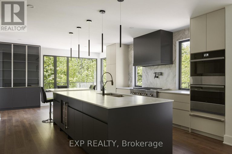 29335096/32-clovelly-road/rothwell-heights/ottawa/ontario/K1J6M2_9