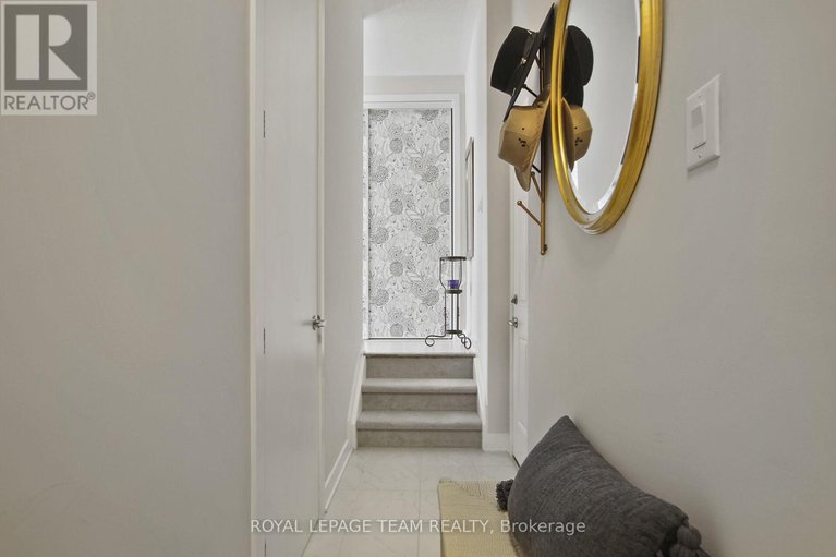 28291753/506-oldenburg-avenue/btwn-franktown-rd-fallowfield-rd/ottawa/ontario/K0A2Z0_43