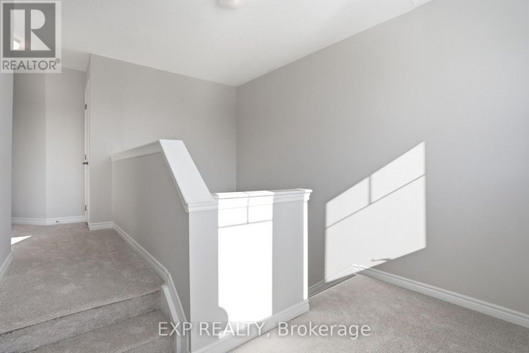 29366734/714-derreen-avenue/stittsville-north/ottawa/ontario/K2S2Y7_14