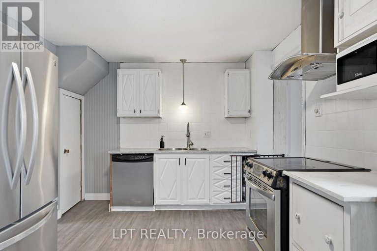 29572535/46-mill-street/vankleek-hill/champlain/ontario/K0B1R0_13